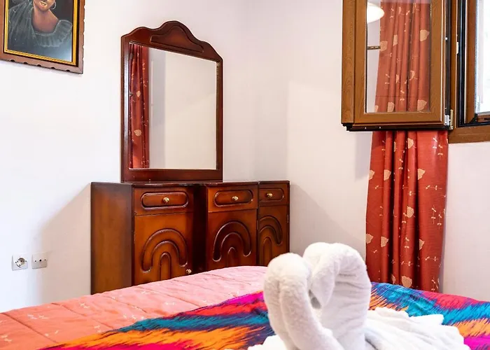 Semesterbostad Serenity House - Magic Sunsets Asfendiou